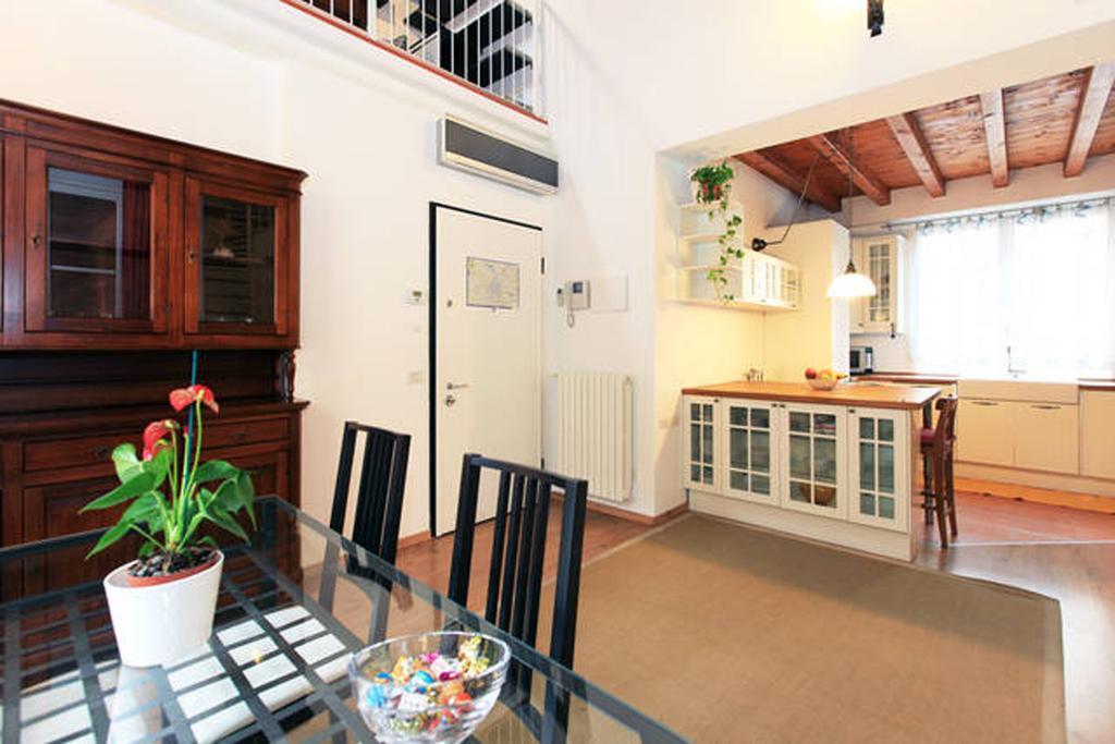 Navigli Downtown Cocco House Daire Milano Oda fotoğraf